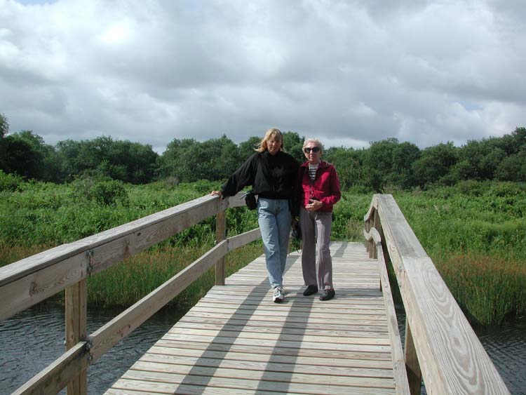 Mom and Ginni on Bridge.jpg 68.2K